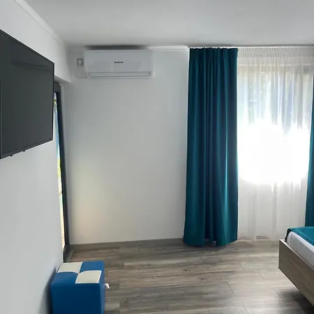 Casa Fuchsia